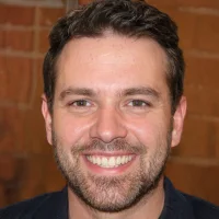 Gavin Holt